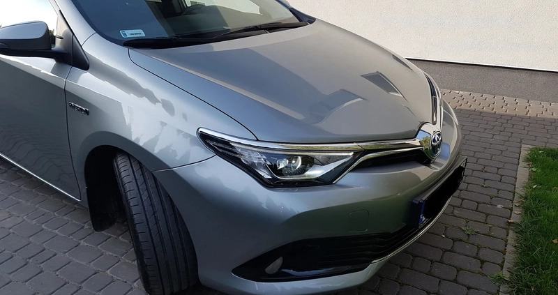 Toyota Auris cena 69900 przebieg: 178000, rok produkcji 2016 z Pruszków małe 79